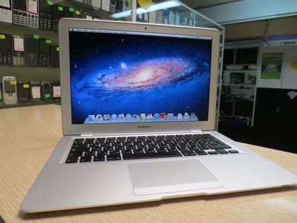 Apple MacBook Air 13 A1237