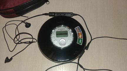 Sony D-NE320 плеер cd и mp3