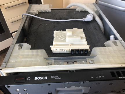 Посудомоечная машина Bosch SRV46A63