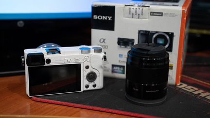 Фотоаппарат Sony a6000 kit 16-50 + Sony 50mm