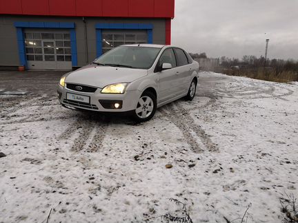 Ford Focus 2.0 МТ, 2006, 271 409 км