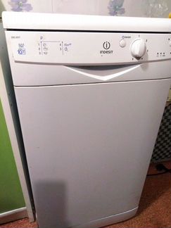 Посудомоечная машина DSG 0517 indesit