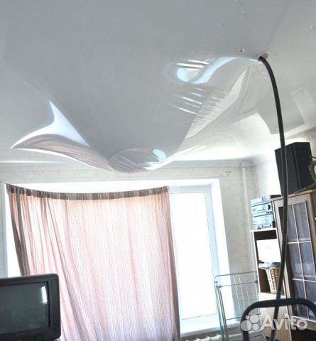 Слив воды с натяжных потолков