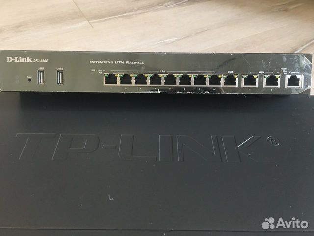 Маршрутизатор и коммутатор D-link DFL-860E