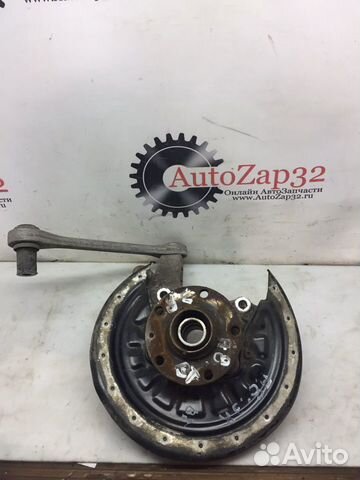 Кулак задняя правая Bentley GT