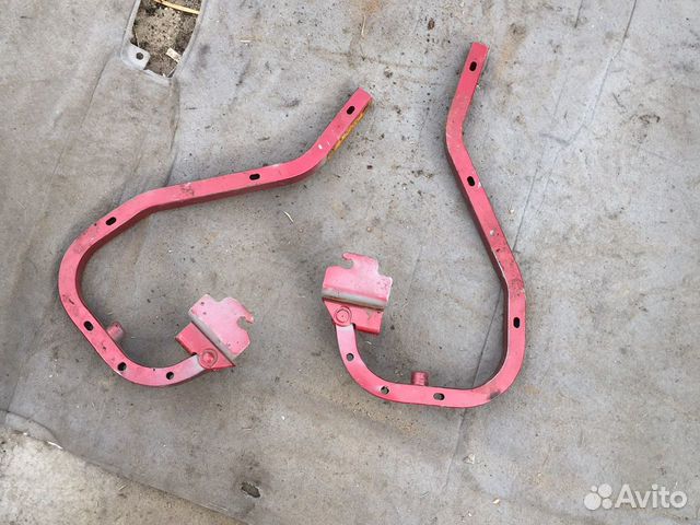 Петля багажника Митсубиси Лансер 9