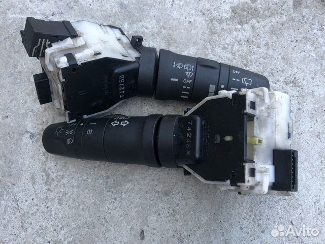 Подрулевой переключатрль Note E11
