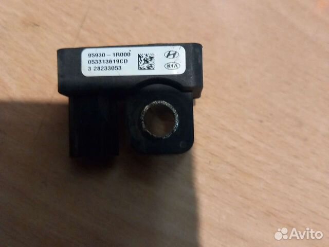 Датчик удара Hyundai Solaris 1