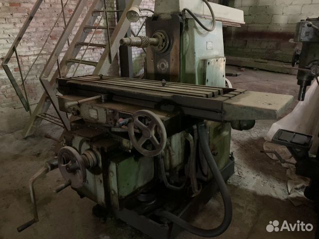 Станок фрезерный 6Р82