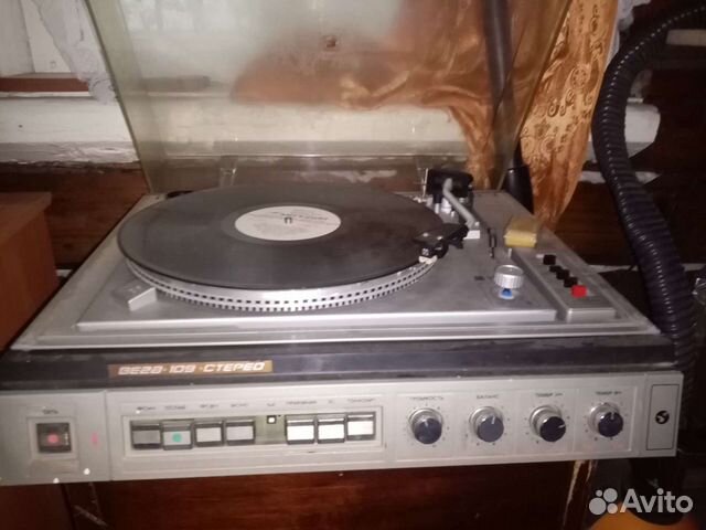 Проигрыватель винила вега