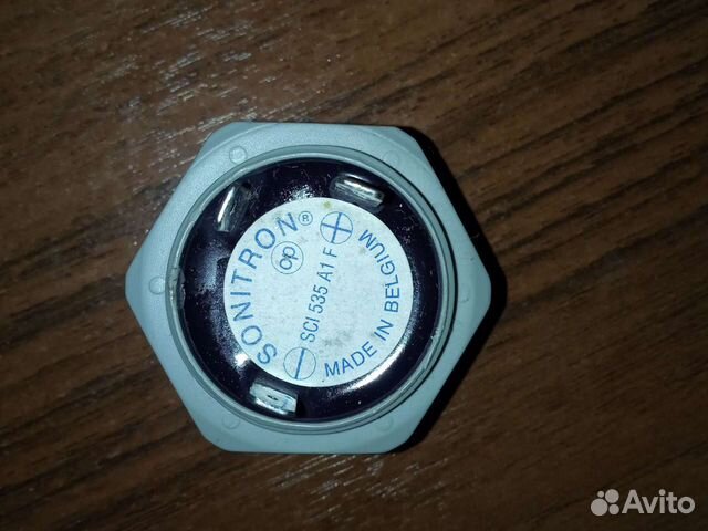 Пьезоизлучатель с генератором Sonitron SCI535A1F