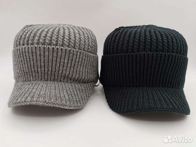 Шапка с козырьком