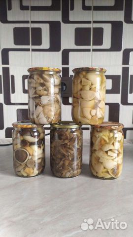 Грибы маринованные