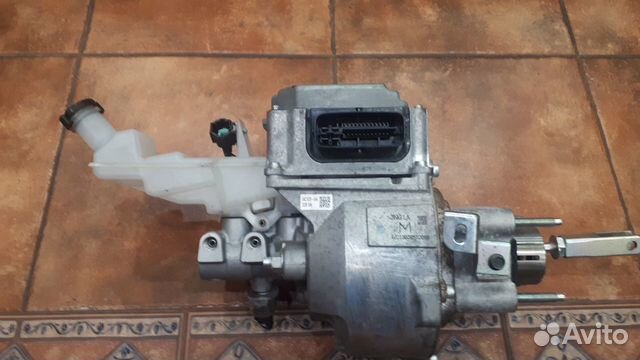 Цилиндр тормозной главный Nissan Leaf, 2014год