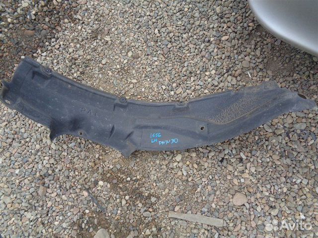 Подкрылок передний левый Nissan R'nessa PNN30 KA24