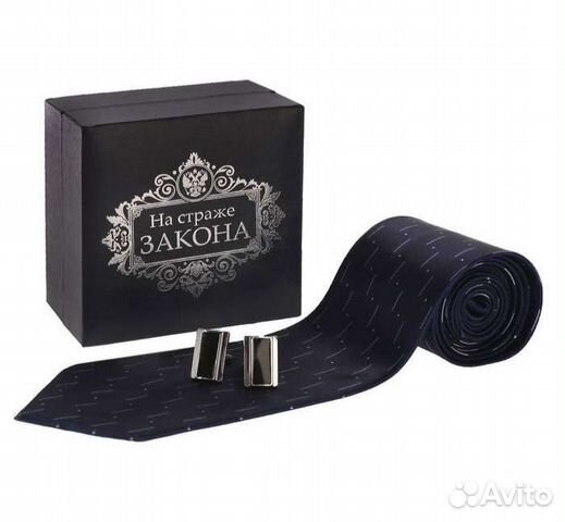 Галстук и запонки