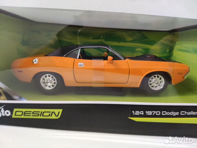 Новая машинка Dodge Challenger R/T Оранжевый