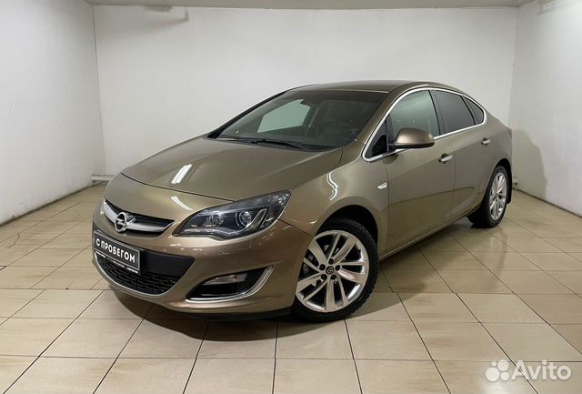 Opel Astra `2013