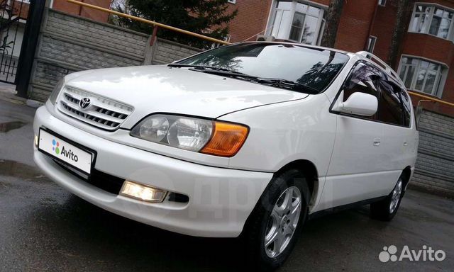 Toyota Ipsum 2.0 AT, 2000, 350 000 км