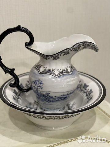 Керамический кувшин