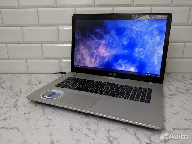 Ноутбук Asus 17.3