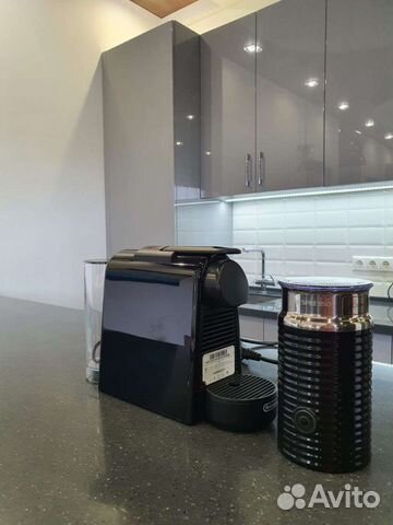 Кофеварка капсульная DeLonghi