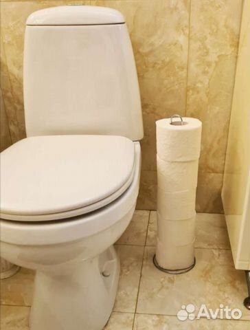 Напольный держатель для туалетной бумаги