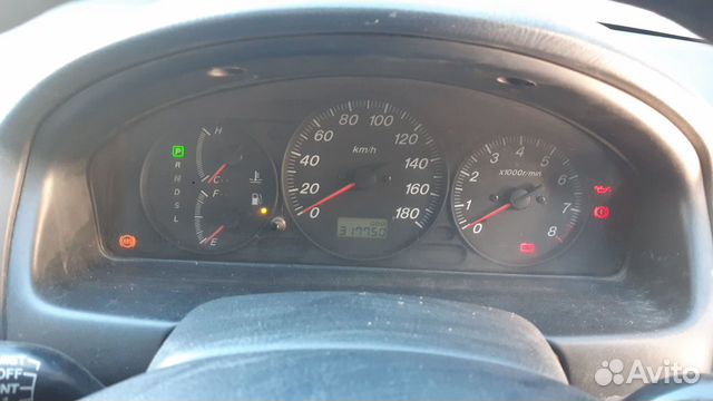 Mazda Familia 1.5 AT, 2000, битый, 317 000 км