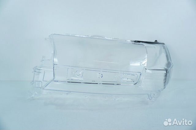 Стекло фары левое Toyota Land Cruiser 200