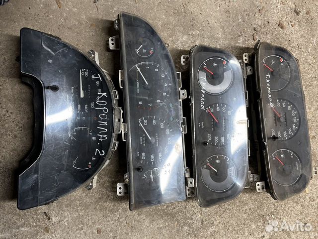Щиток приборов Тойота Королла МКПП АКПП
