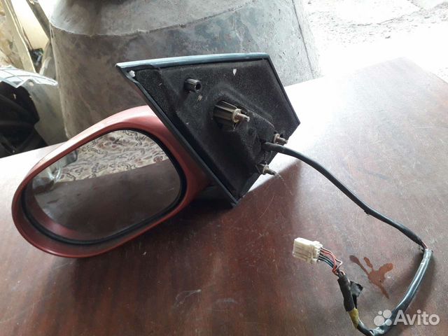 Боковое зеркало nissan