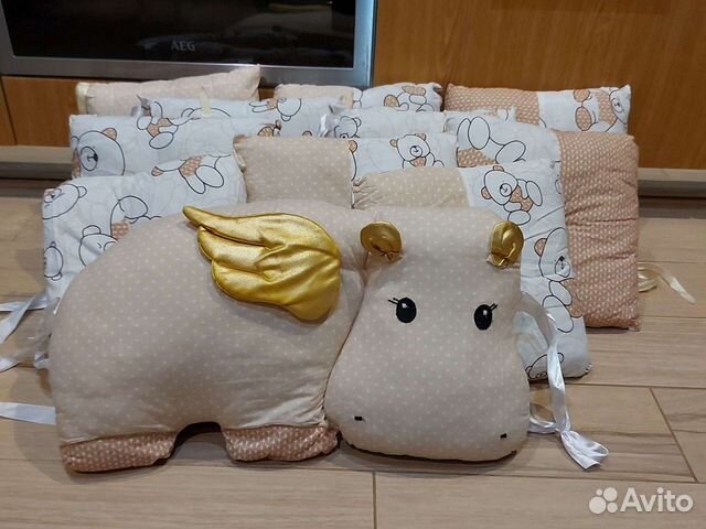 Бортики в кроватку