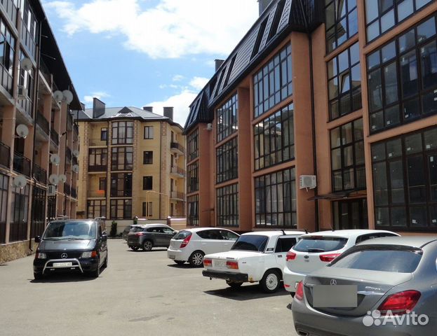 

1-к. квартира, 54 м², 3 кровати