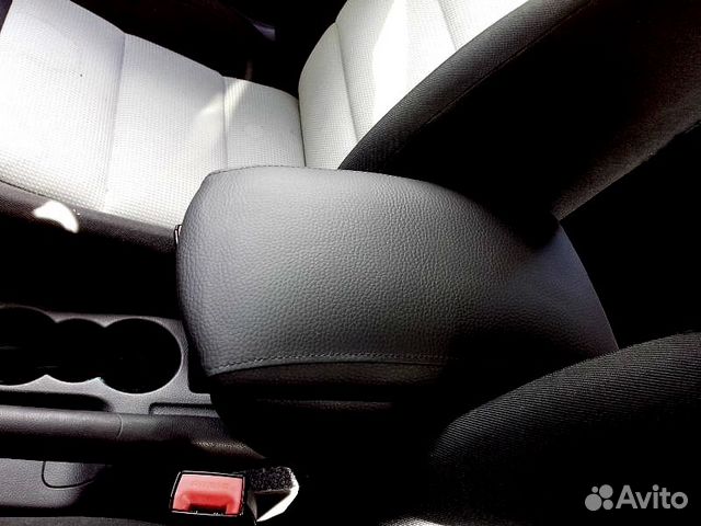 Подлокотник для Skoda Octavia A5 Подлокотник для Skoda Octavia A5