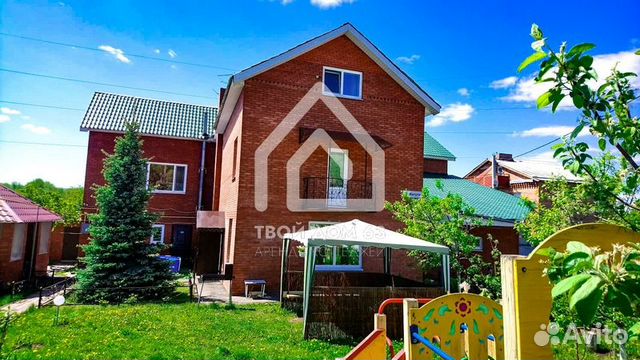 

Коттедж 250 м² на участке 8 сот.