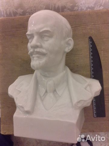 Бюст Леннина Бюст Леннина