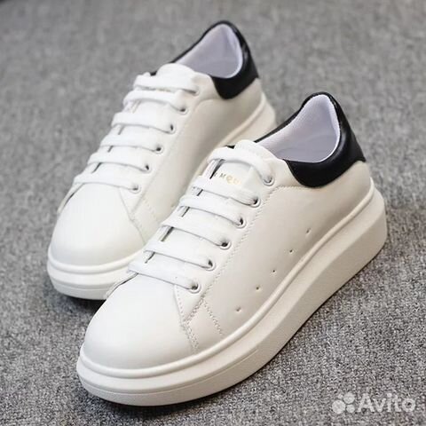 Женские кожаные кроссовки белые Женские кожаные кроссовки белые