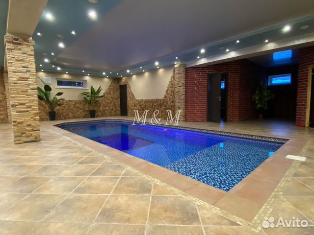 

10-к. и более коттедж, 1300 м²