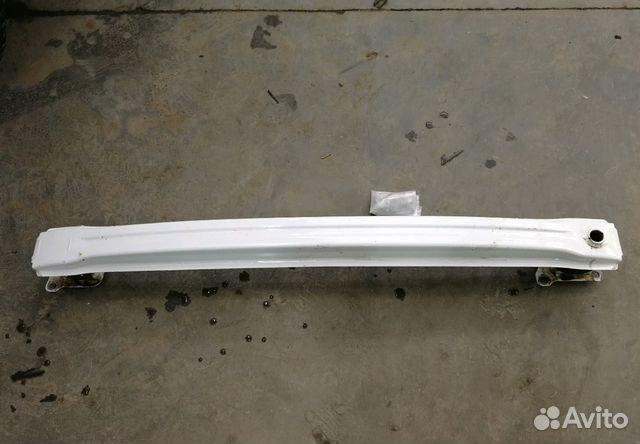 Усилитель заднего бампера на Skoda Yeti Усилитель заднего бампера на Skoda Yeti