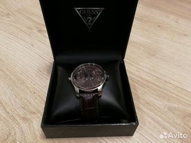 Часы guess