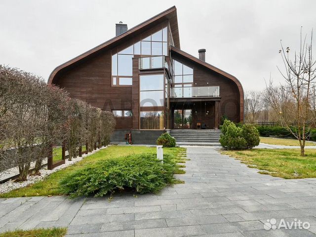

5-к. коттедж, 1200 м²