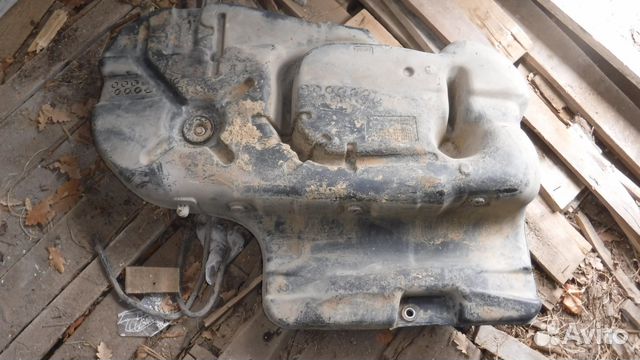 Бак топливный для Lexus RX 300 / 330 / 350 / 400h