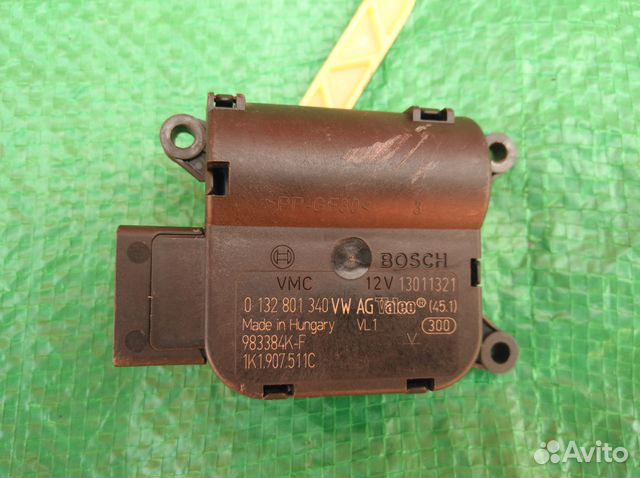 Моторчик заслонки отопителя 1K1907511C Шкода, VW