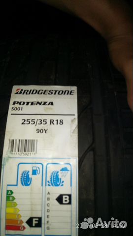 Bridgestone Potenza S001 255/35 R18 90Y Bridgestone Potenza S001 255/35 R18 90Y