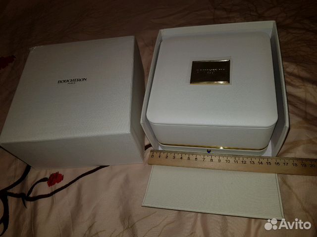 Коробка Boucheron для колье браслета и серьги Коробка Boucheron для колье браслета и серьги