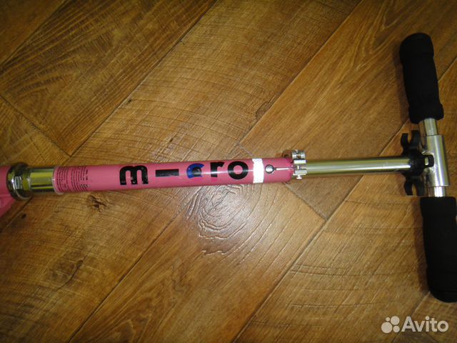 Micro Sprite - оригинальный самокат розового цвета Micro Sprite - оригинальный самокат розового цвета