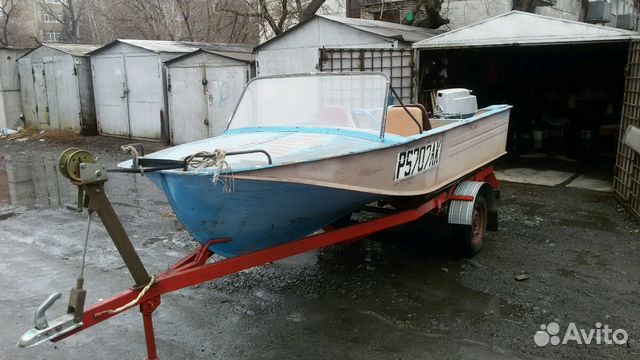 Воронеж мини. Прицеп для лодки Воронеж. Маленькая спортивная лодка с мотором Вихрь. Лодка Воронеж улучшение скорости. А лодкворонеж на прицепе.