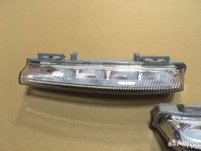 Ходовые огни правый и левый Мерседес W212 Ходовые огни правый и левый Мерседес W212