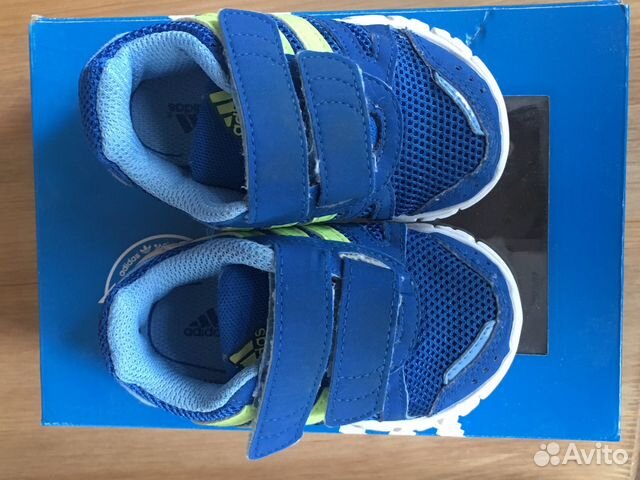 Кроссовки Adidas