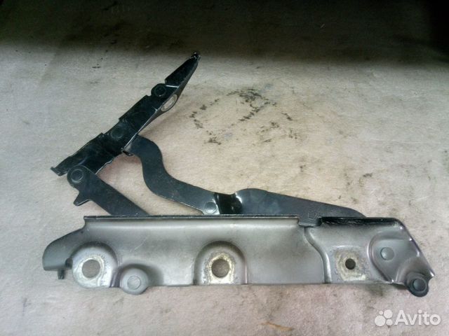 Петля капота левая Jaguar XF 8X2342701AF Петля капота левая Jaguar XF 8X2342701AF